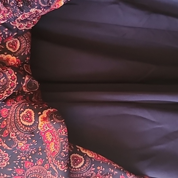 Tiered paisley skirt with flat-front smock-back waist. - Picture 5 of 9